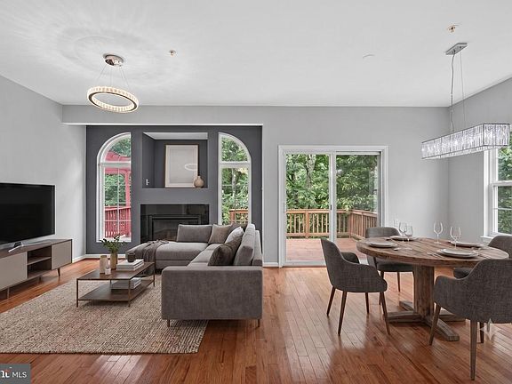5th image of 6049 Blue Point Ct