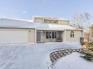 321 Harbor Point Cir, Duluth, MN 55802