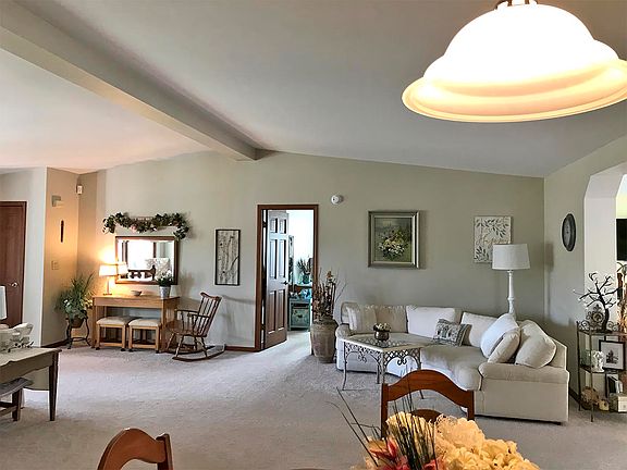 3rd image of 10 Derby Ct Lot 22