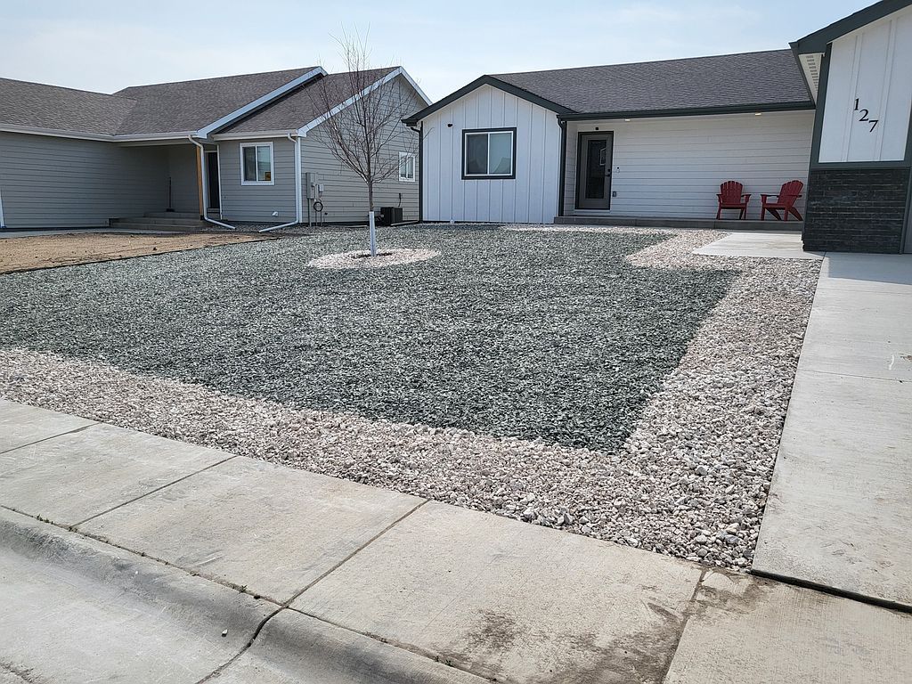 127 Tabor Ln - Property Image