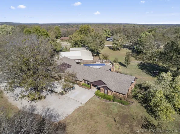 24343 S Dawn Ter, Claremore, OK 74019