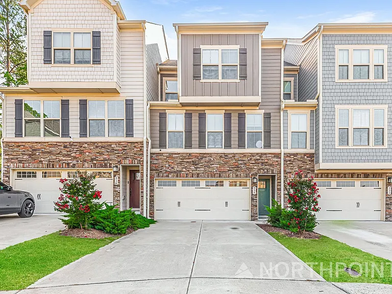 934 Channing Park Cir — Photo 1
