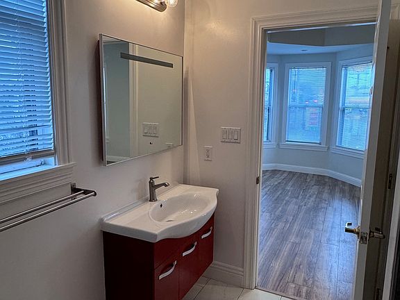 5th image of 4 Hale St