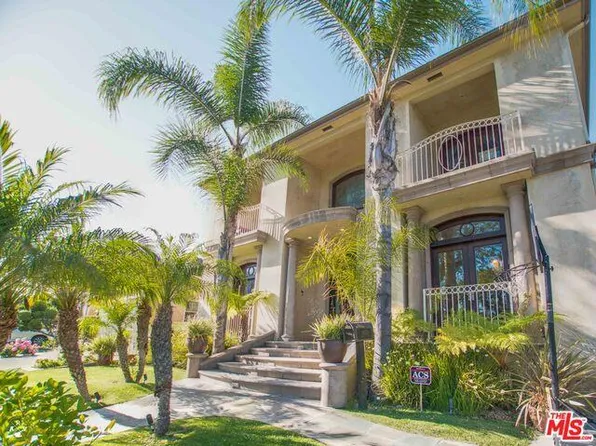 9033 Cresta Dr, Los Angeles, CA 90035