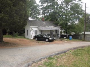 1 Smith Dr, Ware Shoals, SC 29692