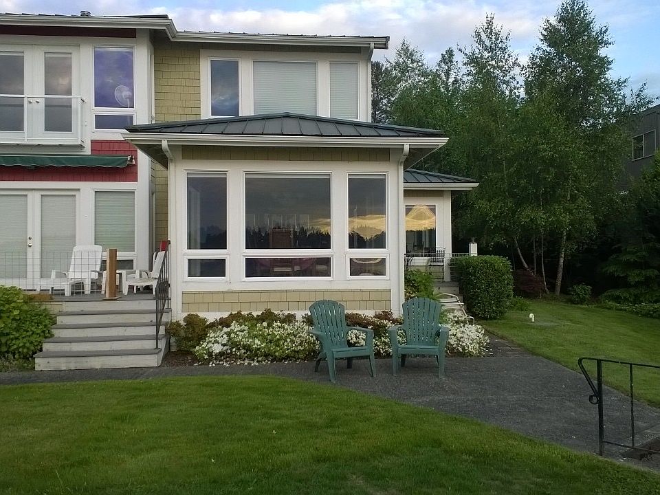 2nd image of 205 E Lake Sammamish Shore Ln NE