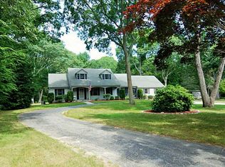 33 Sherwood Dr, Westerly, RI 02891