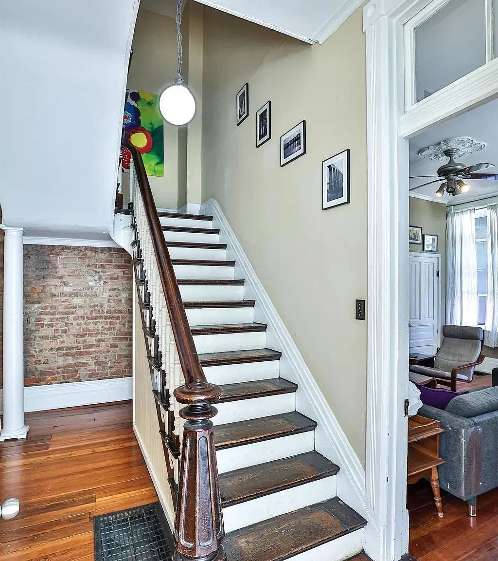 459 Warner St — Photo 4