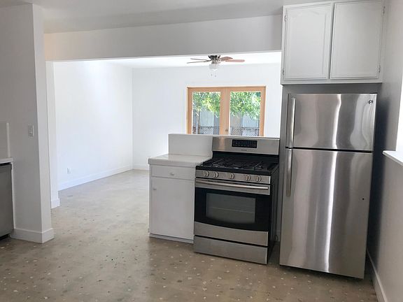 3rd image of 3958 Sequoia St