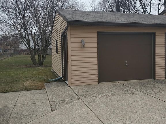 4th image of 2720 Hague Ave SW