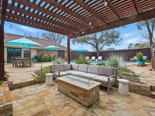 4002 Elmwood Ct, Colleyville, TX 76034