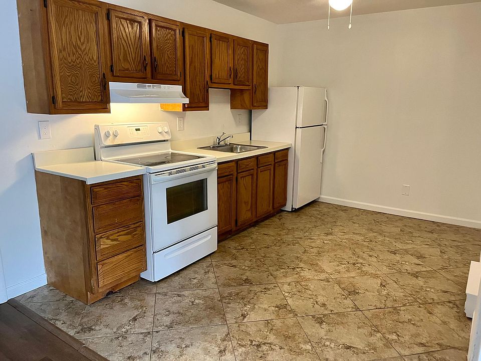 1st image of 766 Mountain Ave #8