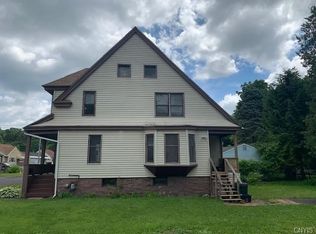 204 Clarence Ave, Syracuse, NY 13205