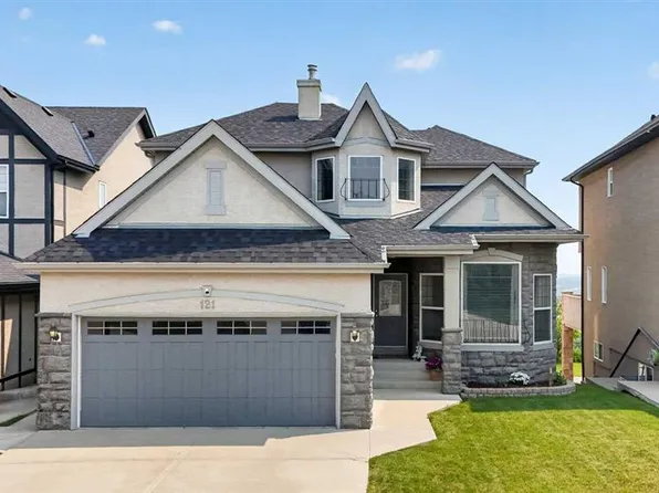 121 SW Sherwood Way NW, Calgary, AB T3R 1M8