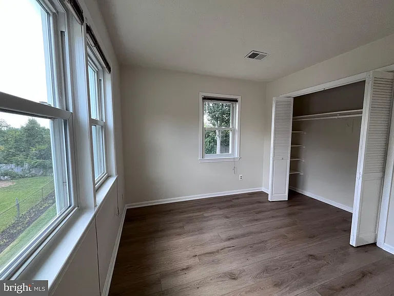 5350 Ravensworth Rd — Photo 69