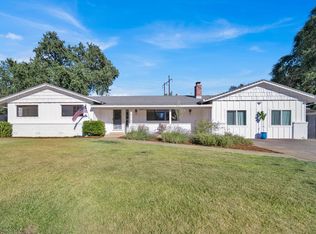 20137 Busch Ct, Redding, CA 96002