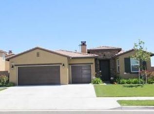 6724 Black Forest Dr, Corona, CA 92880