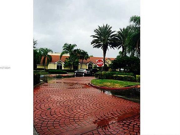 4th image of 663 Vista Isles Dr APT 1724