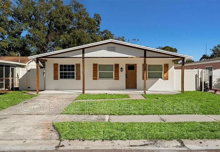 6710 S Cortez Ave — Photo 1