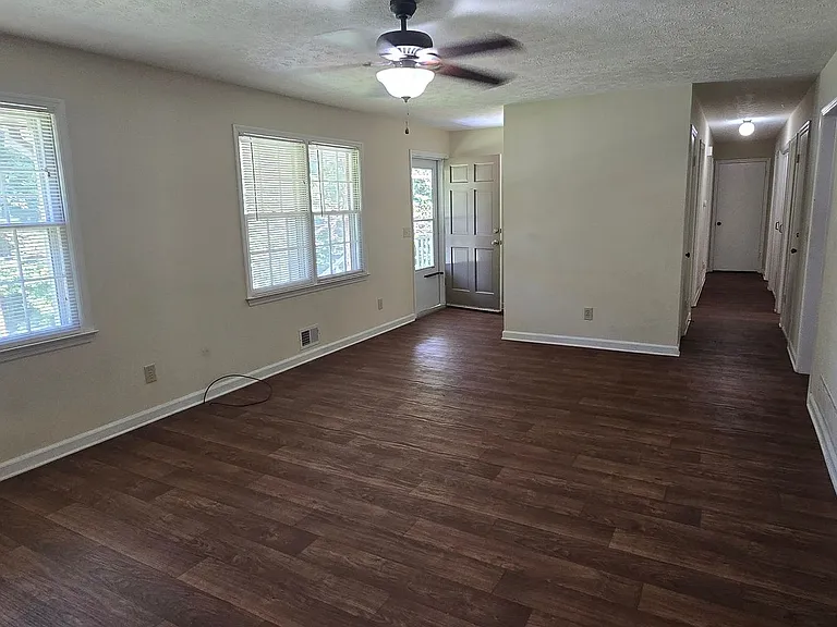 132 Johnson Dr — Photo 6