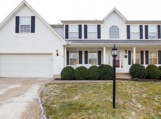 10402 Forest Glen Ct, Peoria, IL 61615