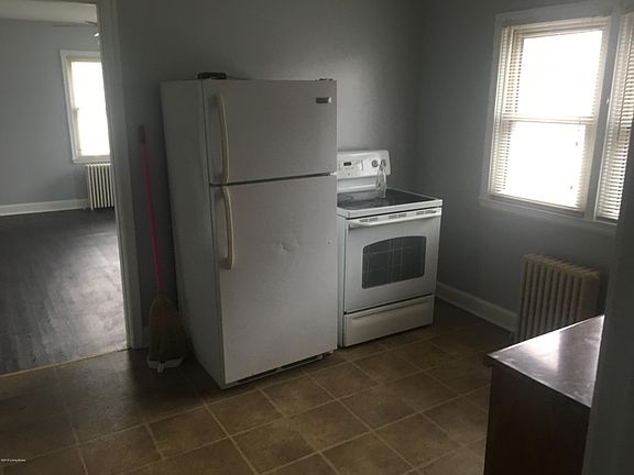 4th image of 4202 S 2nd St APT 4