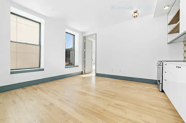 Rented by Dalan Rentals | media 28