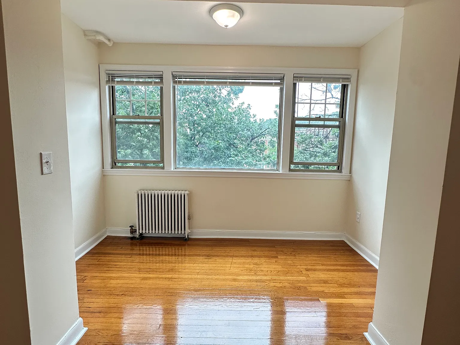1 bed, $2,700 — Photo 1
