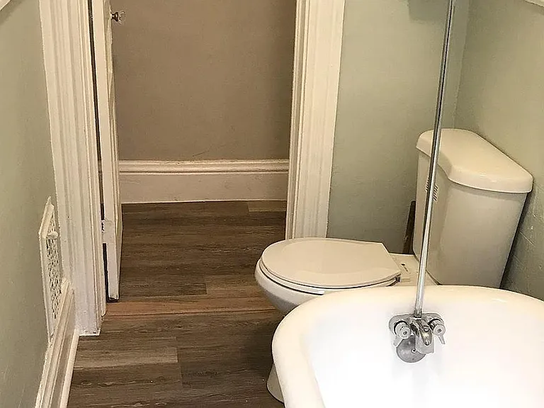 75 Glasgow St #1 — Photo 2
