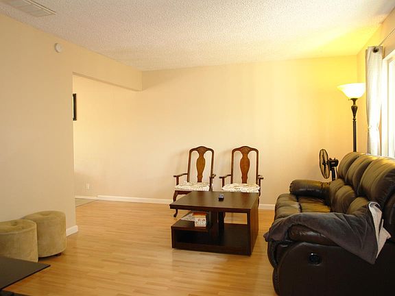 4th image of 2054 Ojo De Agua Ct