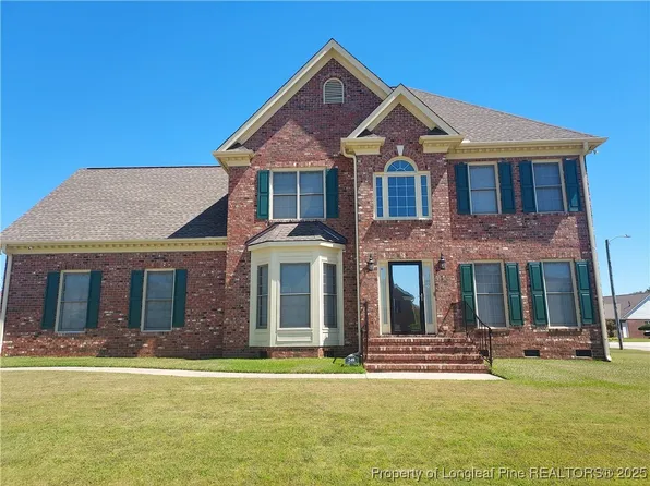 248 W Summerchase Dr, Fayetteville, NC 28311