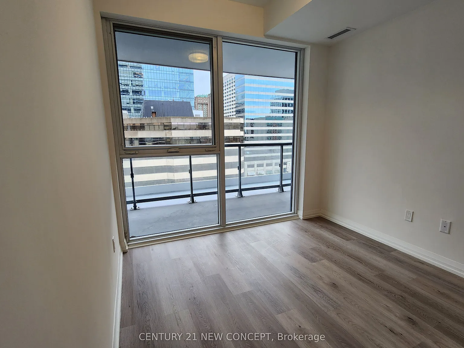 1 bed, $2,350 — Photo 4