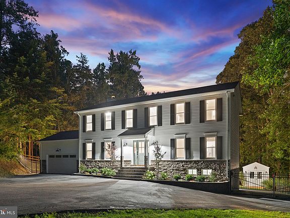 3rd image of 28 Hulvey Dr