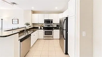 10 Seaport Dr #2217