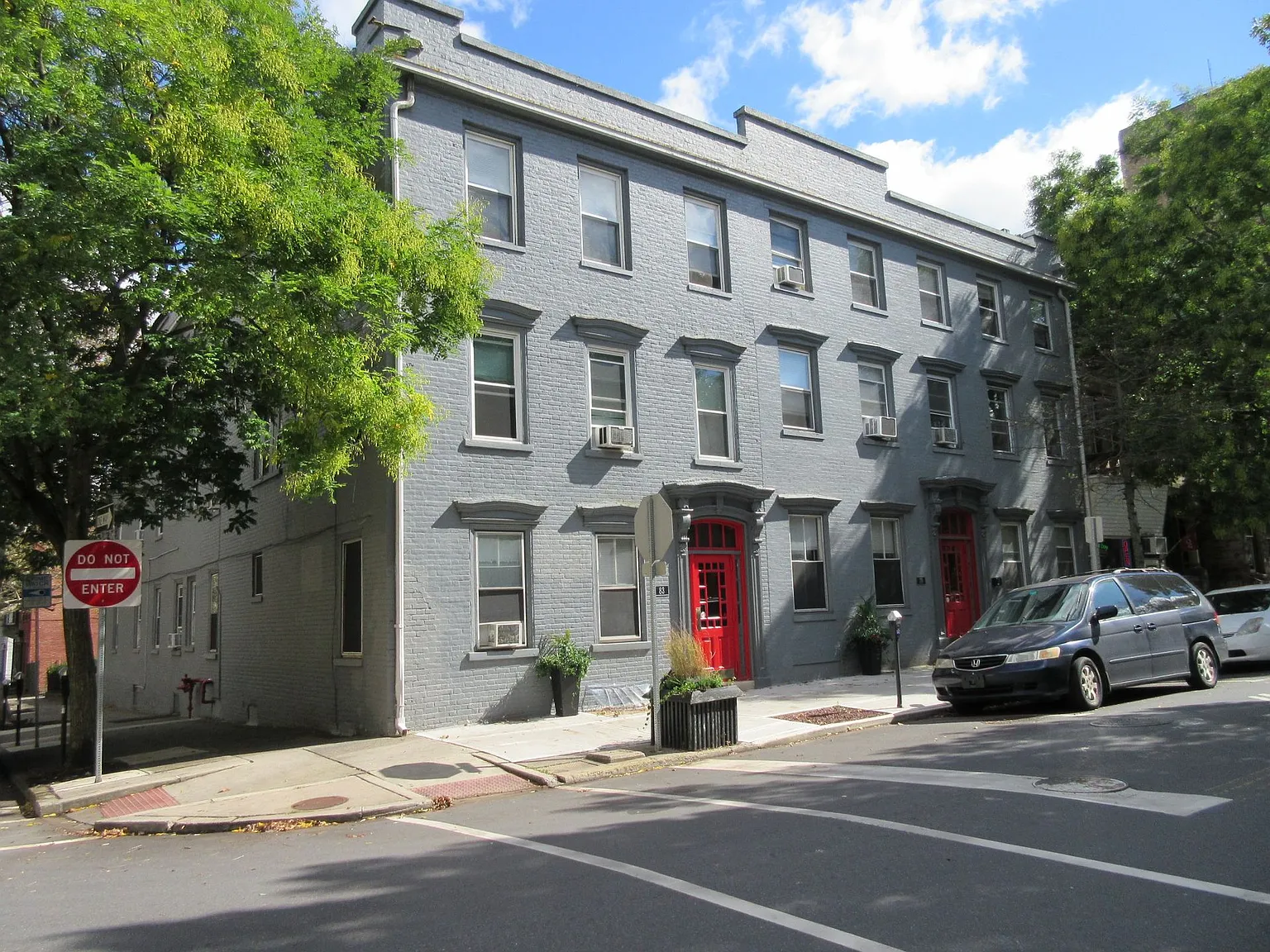 Fourth and Spring — Photo 1