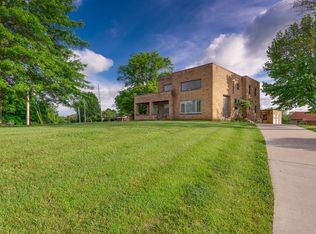 1422 Dixon Dr, Jefferson City, MO 65101