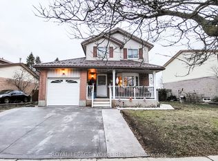 35 Rushbrook Dr, Kitchener, ON N2E 3C2