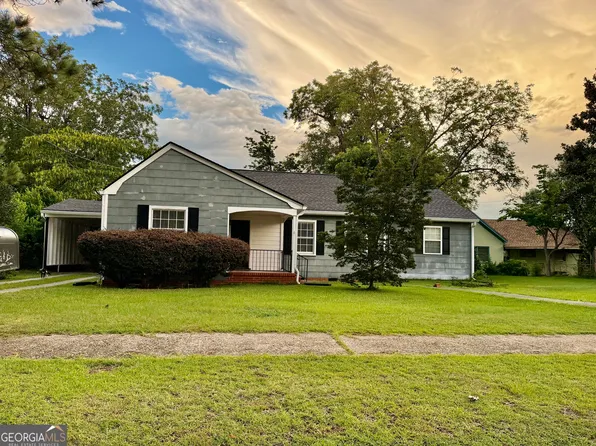 36 Huckabee St, Mc Rae, GA 31055