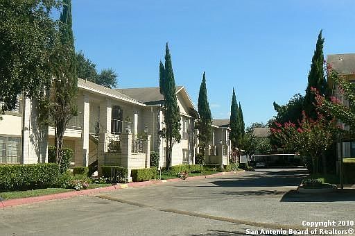3rd image of 165 W Rampart Dr 808 #808