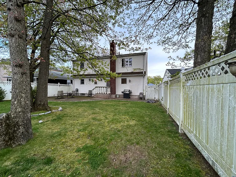 29 Schmidts Ln — Photo 43