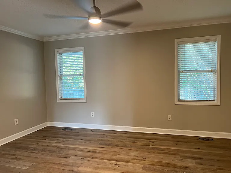 247 Palace Dr — Photo 22