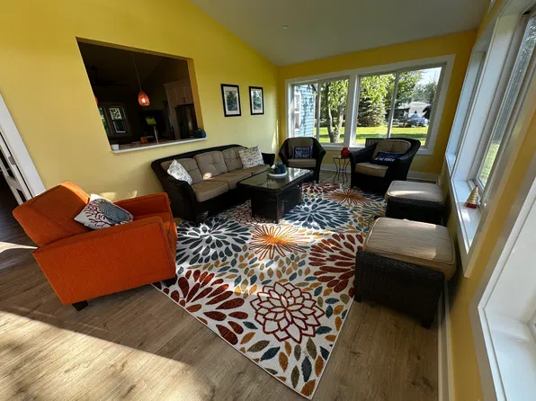 2230 N M 63, Benton Harbor, MI 49022