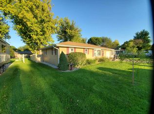 318 Wallace St, Saint Paul, NE 68873