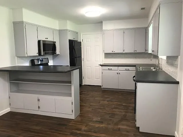 3 bed, 1209 sqft, $1,500 — Photo 2