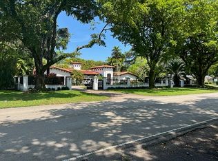 2915 Granada Blvd, Coral Gables, FL 33134