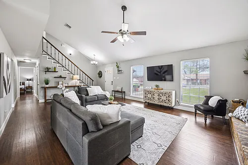 1601 Chittam Dr Photo 1