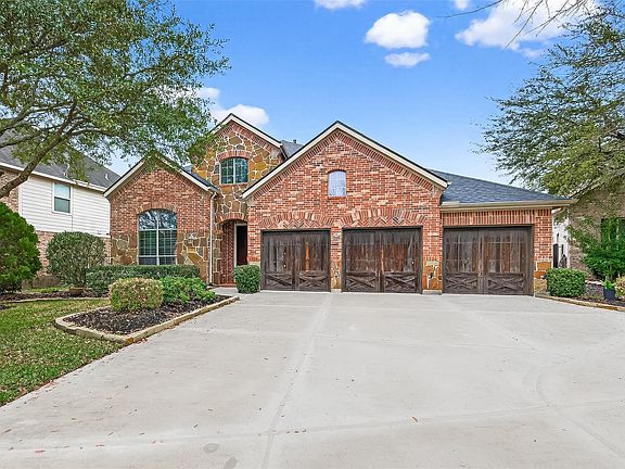 4th image of 35 Woodmoor Pl