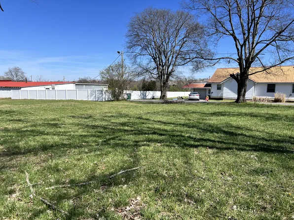 512 Hartsville Pike, Lebanon, TN 37087