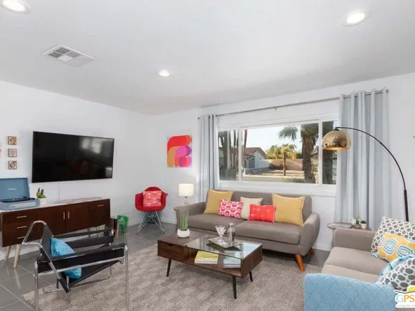 2241 E Finley Rd, Palm Springs, CA 92262