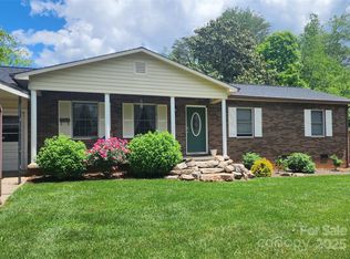 203 Shuping St, Morganton, NC 28655